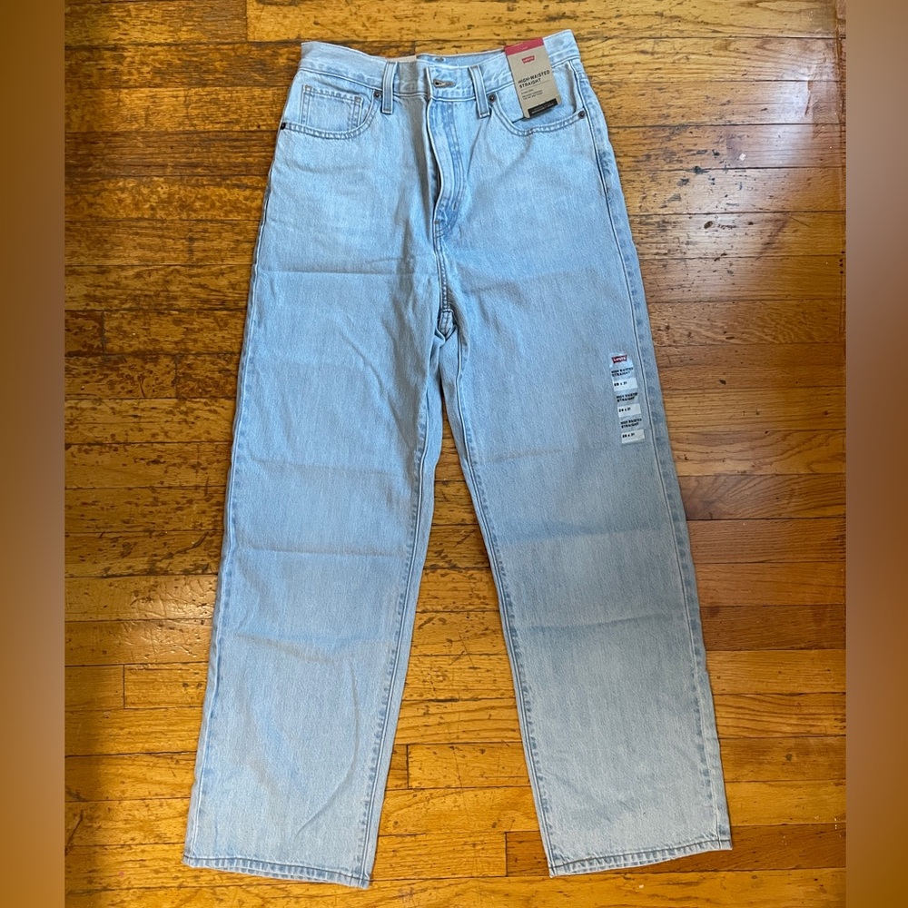 New Women High-Waisted Straight Levi’s Jeans